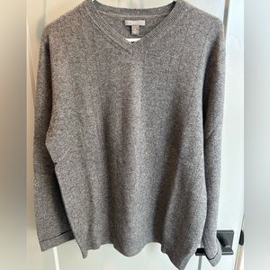 Beautiful Gray Cashmere V-neck Sweater